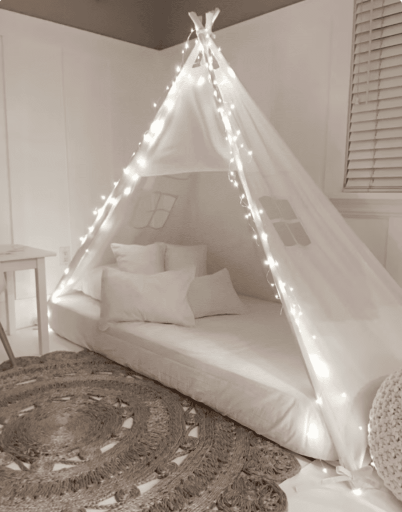 Play Tent canopy bed